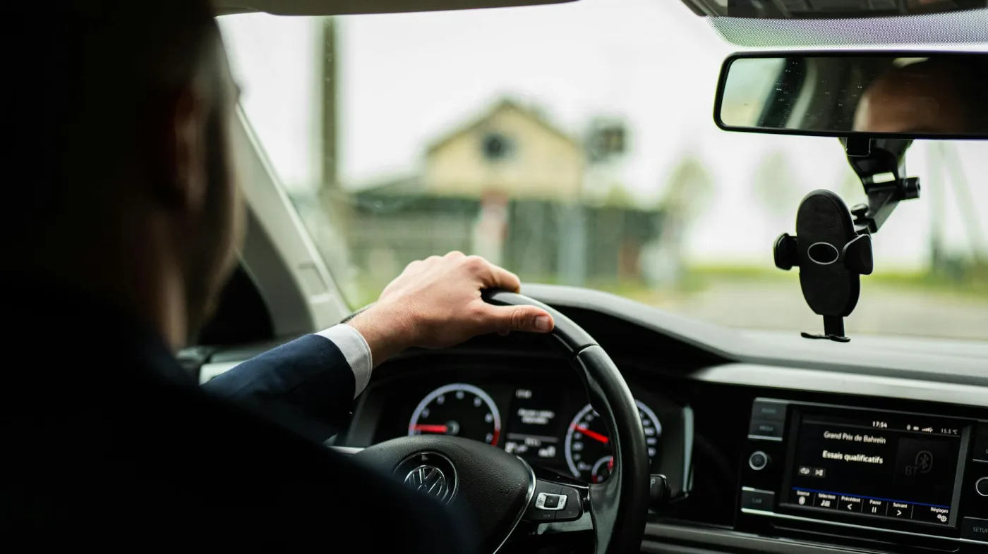 Pourquoi le suivi des chauffeurs est essentiel dans l’exploitation de véhicules